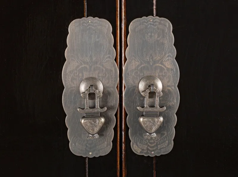 Outlet Bizzotto ARMADIO IN LEGNO NERO - JINAN