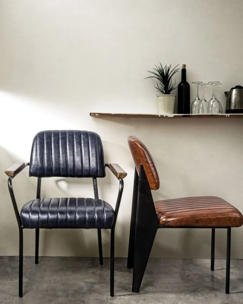 Bizzotto SEDIA CON BRACCIOLI IN ECOPELLE BLU - NELLY