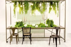 Hot Bizzotto TAVOLO ESPOSITORE C-TETTO 300X210H