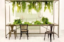 Hot Bizzotto TAVOLO ESPOSITORE C-TETTO 300X210H