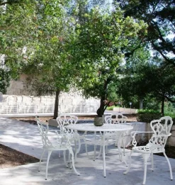 Outlet Bizzotto TAVOLO IN ALLUMINIO D110 BIANCO - VICTORIA