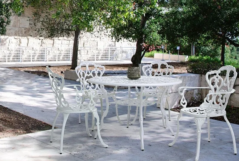 Outlet Bizzotto TAVOLO IN ALLUMINIO D110 BIANCO - VICTORIA